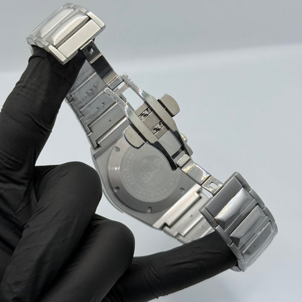 Hublot diamond cut black dial